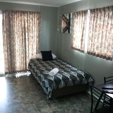 Bushchooks Travellers Village Bororen Стая снимка